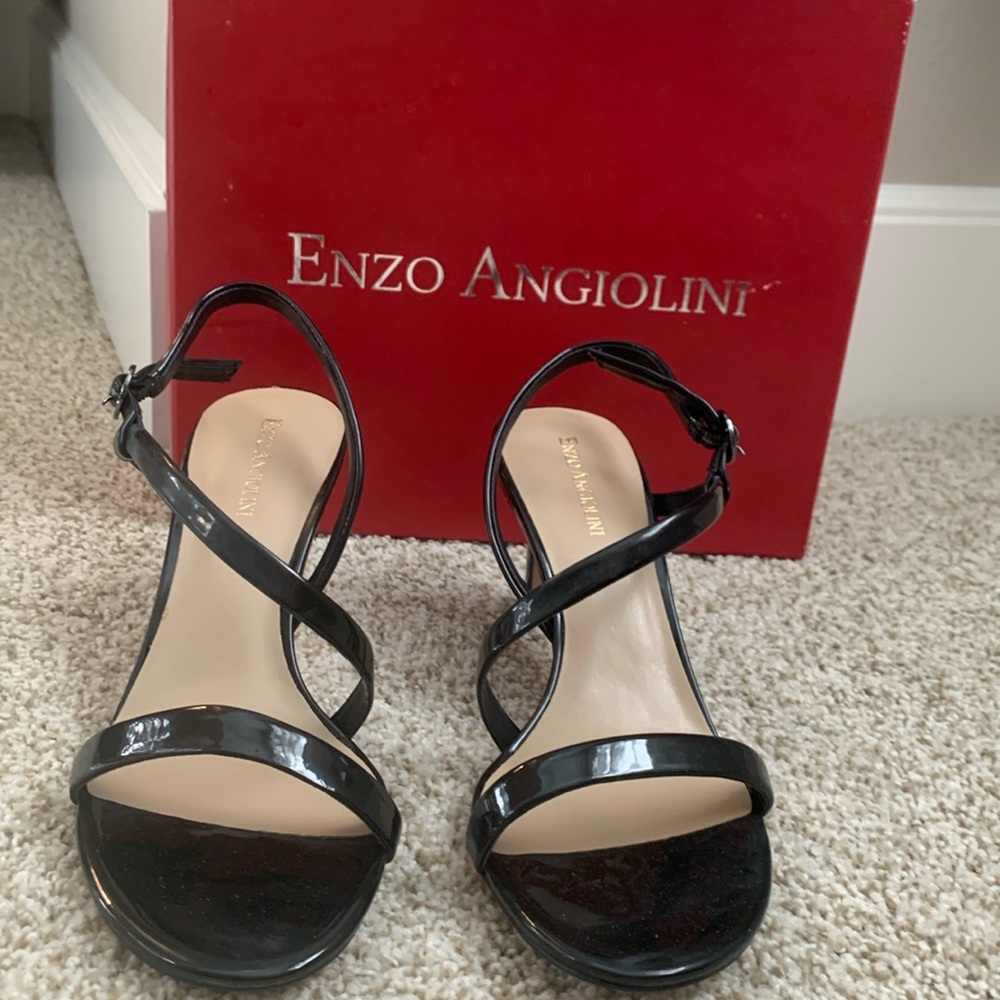 New in box and unworn Enzo Angiolini black patent size 9 heels.